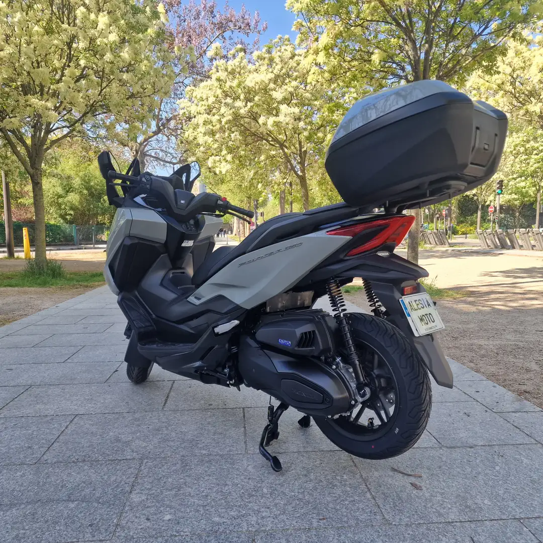 Honda Forza 350 Gris - 2