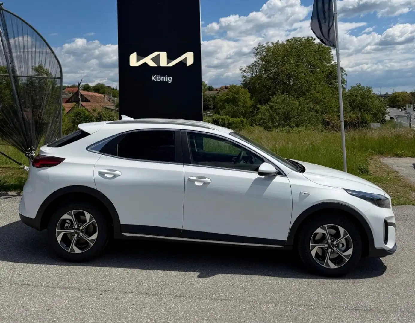 Kia XCeed XCEED/SILBER/1.0 TGDI/MT6/115/MY26 Weiß - 1