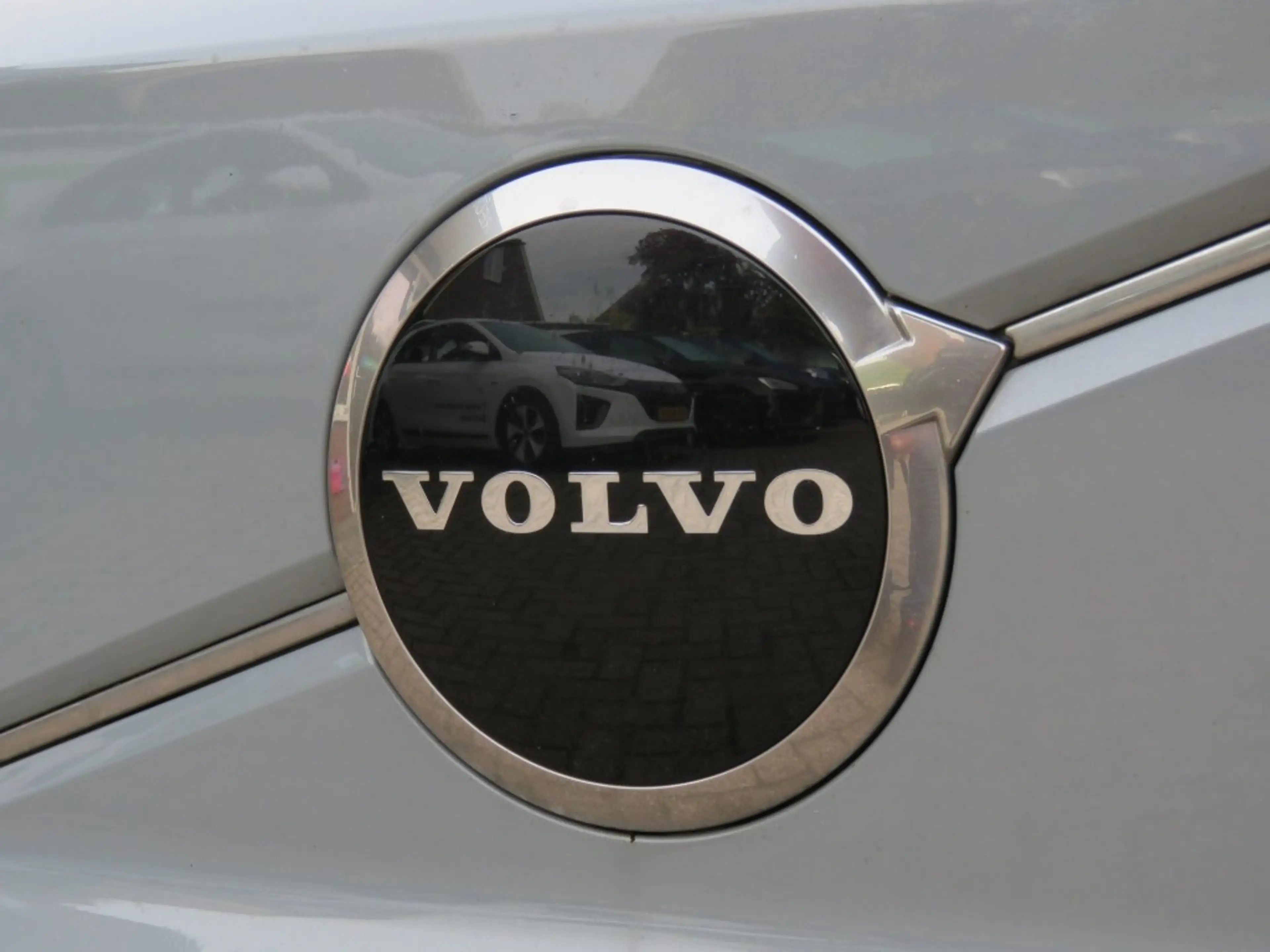 Volvo EX30 EXTENDED CORE 69 KWH / Trekhaak / Camera / BOVAG g — photo 9
