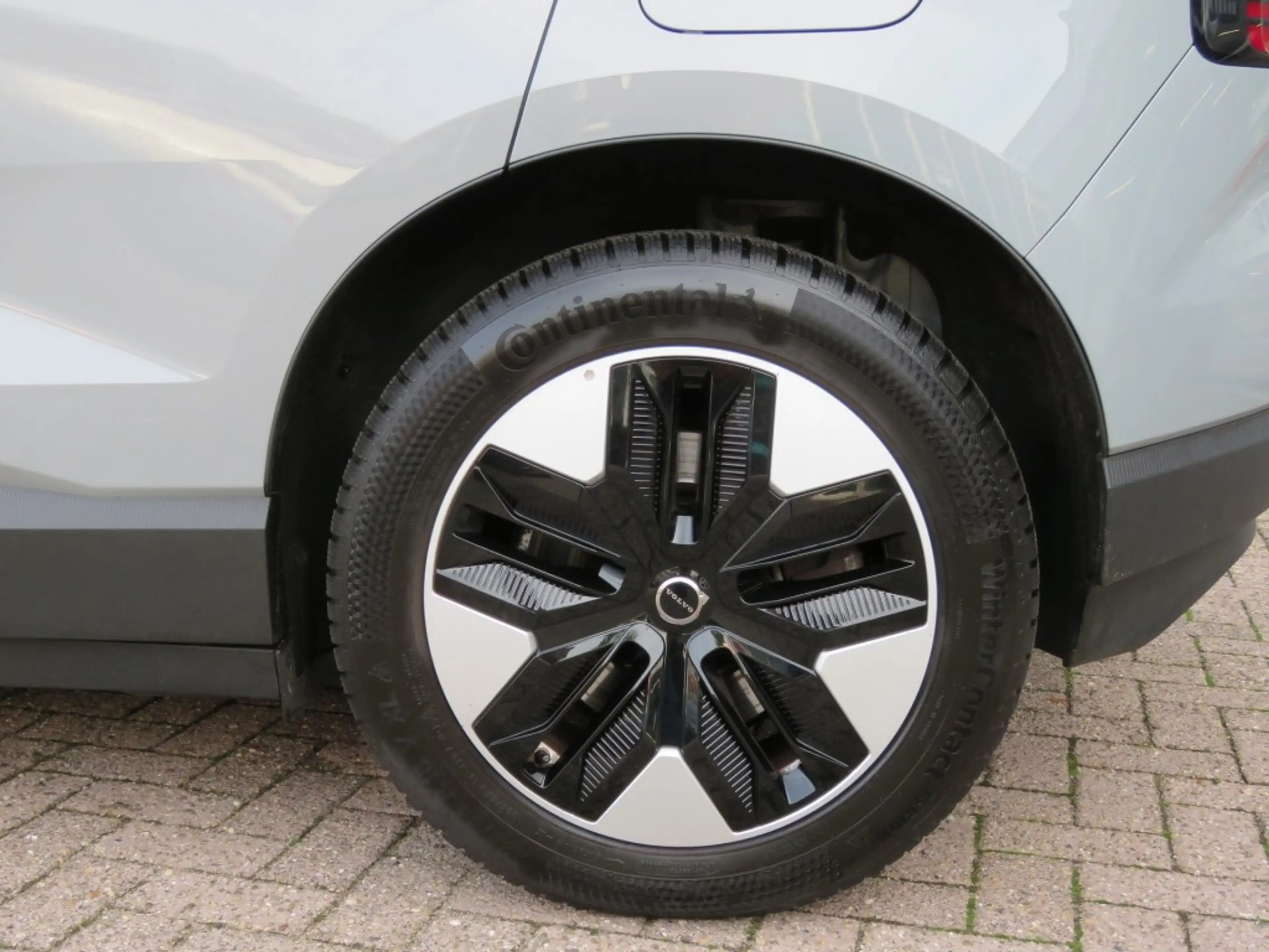 Volvo EX30 EXTENDED CORE 69 KWH / Trekhaak / Camera / BOVAG g — photo 13
