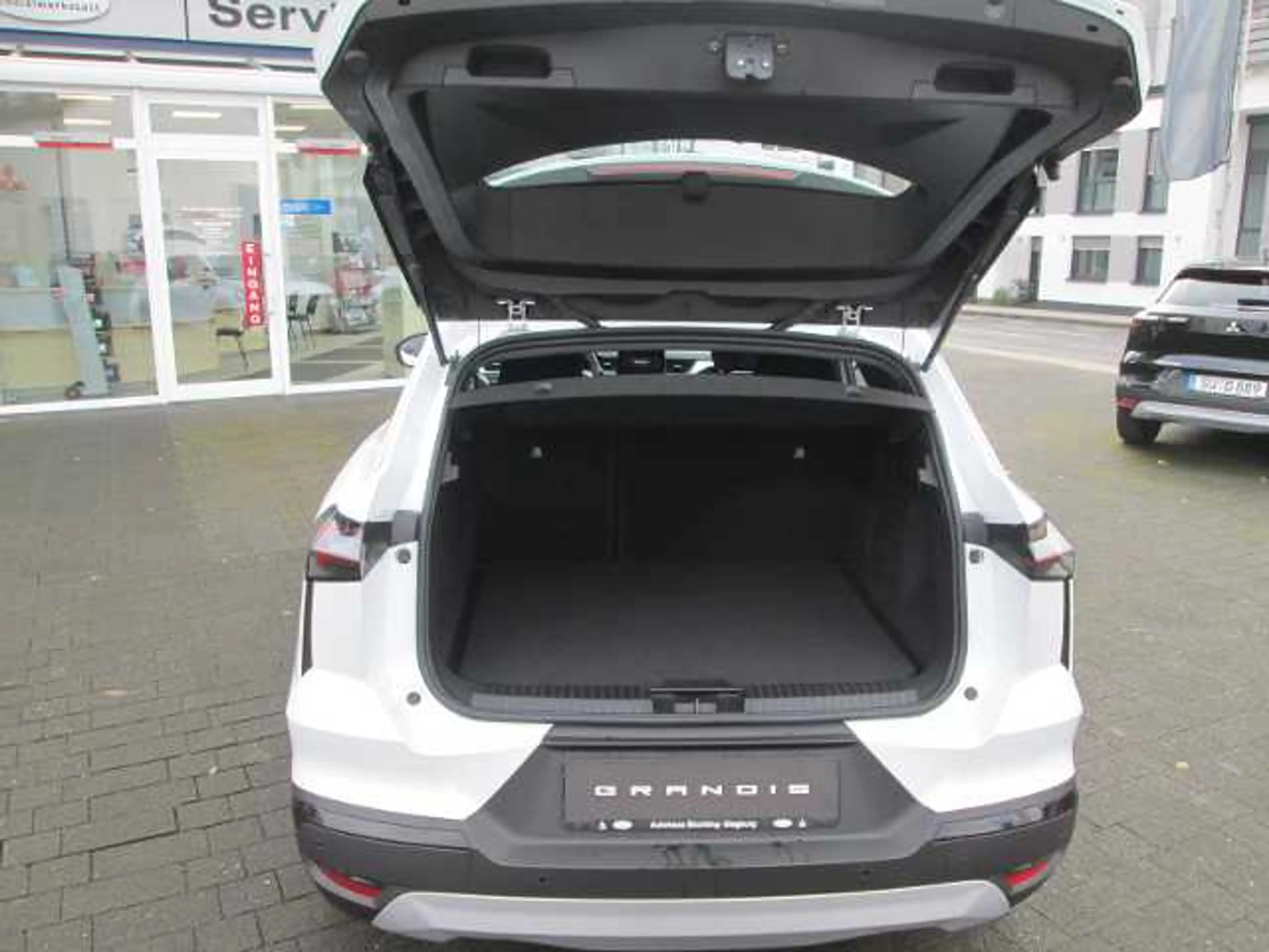 Mitsubishi Grandis Diamant PLUS 1.3 T-Benziner 7-DCT — photo 15