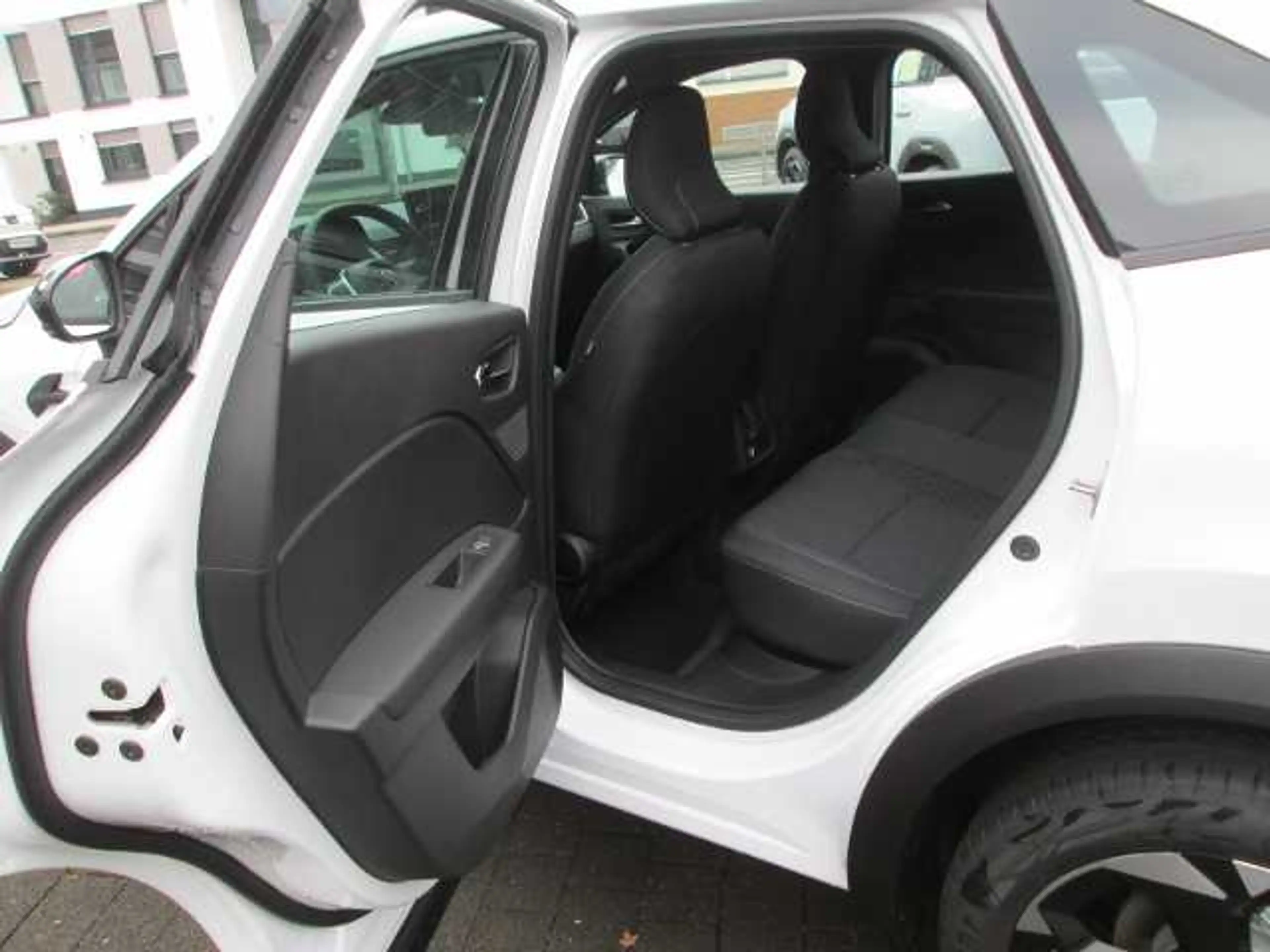 Mitsubishi Grandis Diamant PLUS 1.3 T-Benziner 7-DCT — photo 14