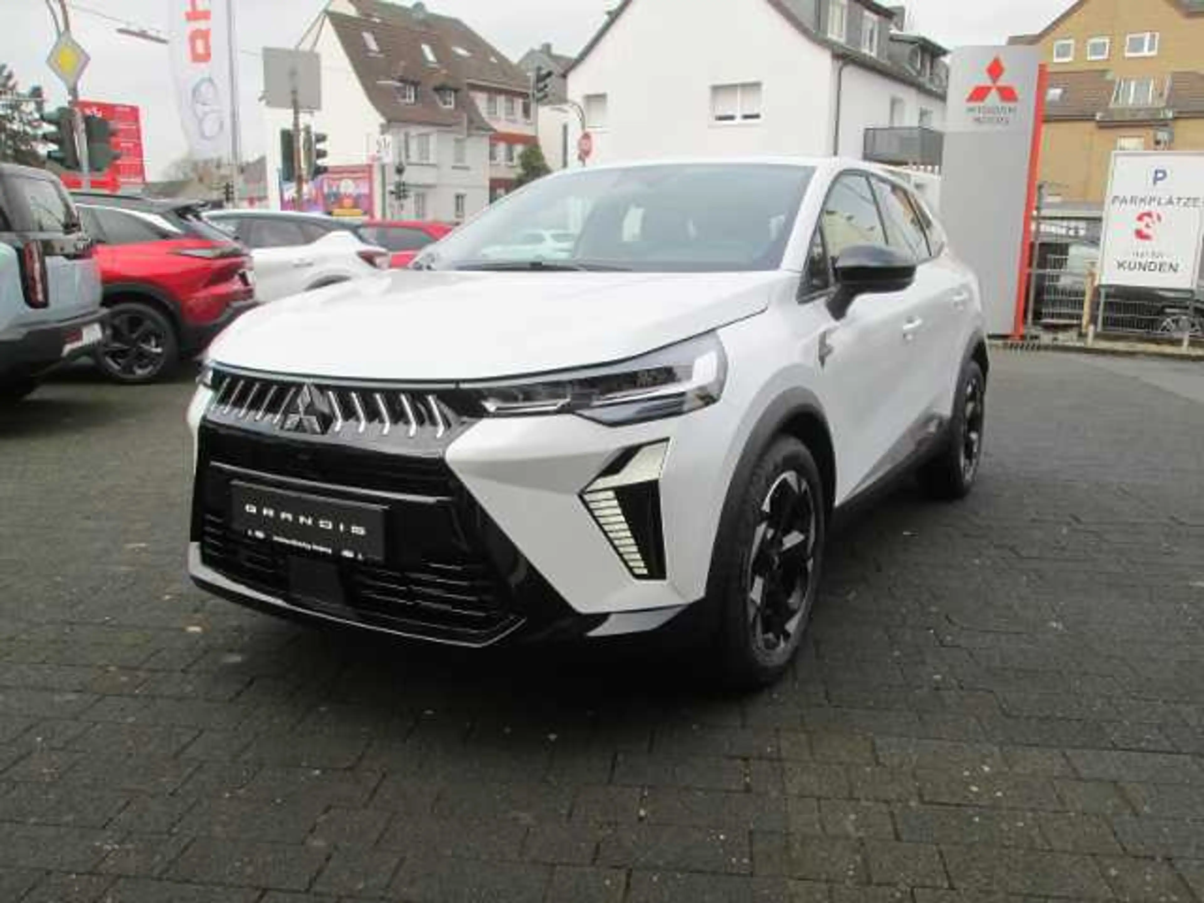 Mitsubishi Grandis Diamant PLUS 1.3 T-Benziner 7-DCT