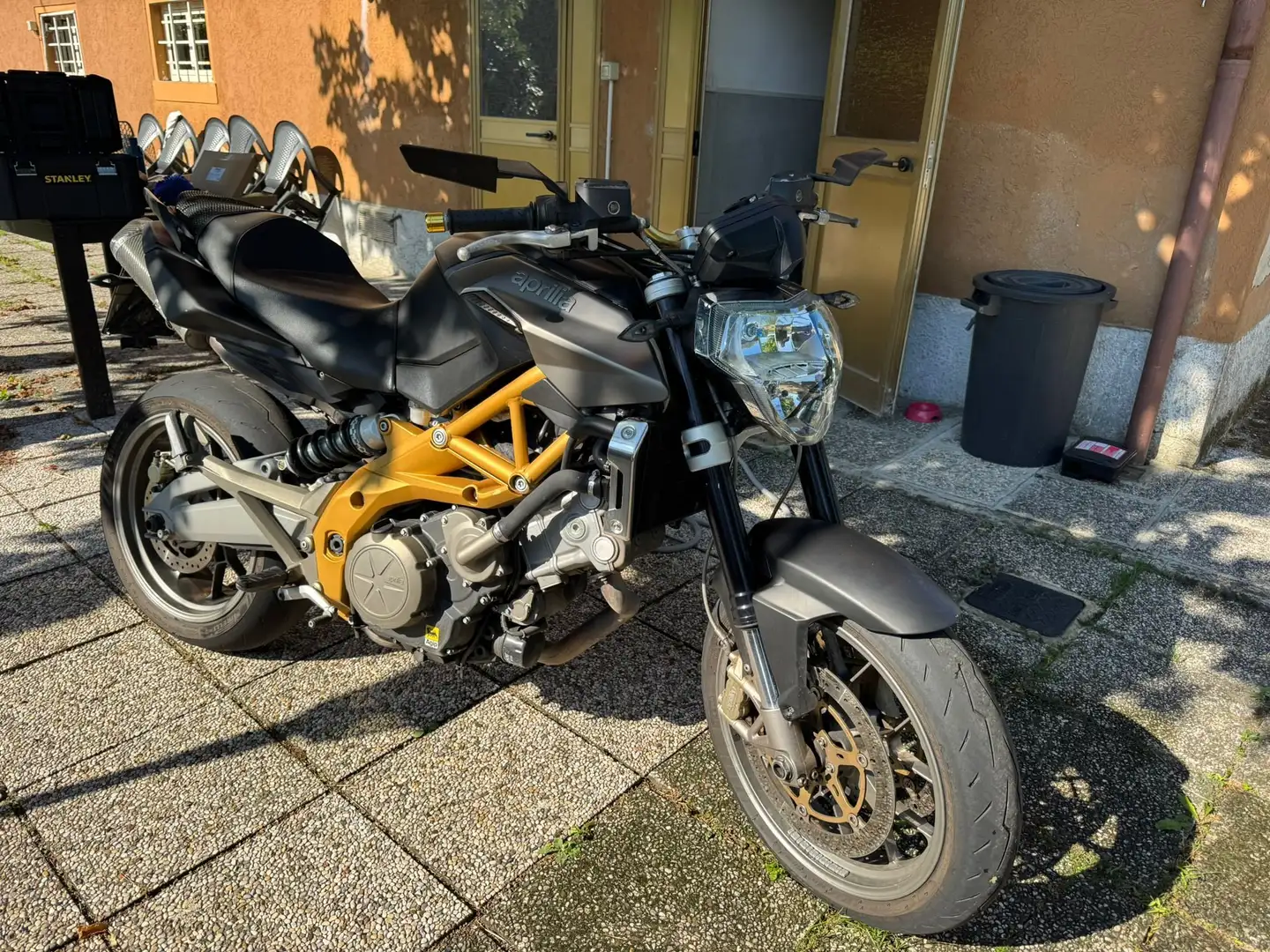Aprilia Shiver 750 Nero - 1