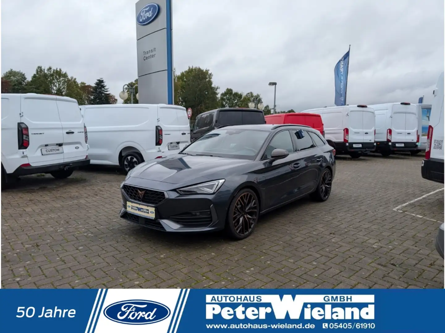 CUPRA Leon Sportstourer VZ 4Drive 2.0 TSI EU6d Sportpaket AD Blau - 1