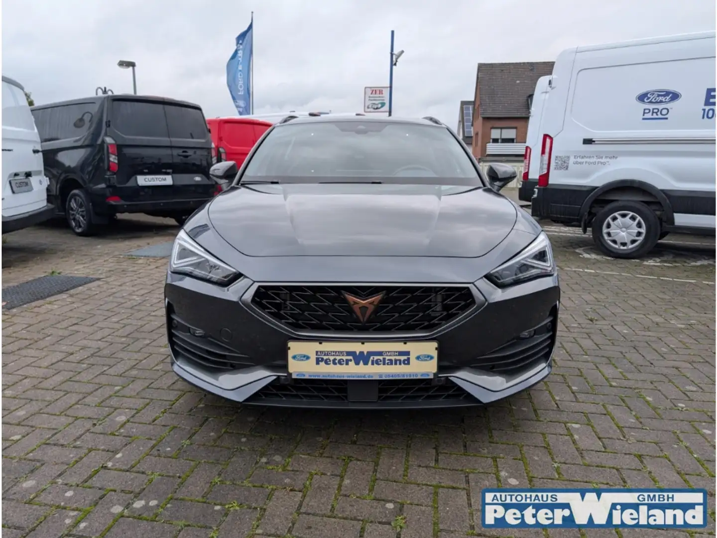 CUPRA Leon Sportstourer VZ 4Drive 2.0 TSI EU6d Sportpaket AD Blau - 2