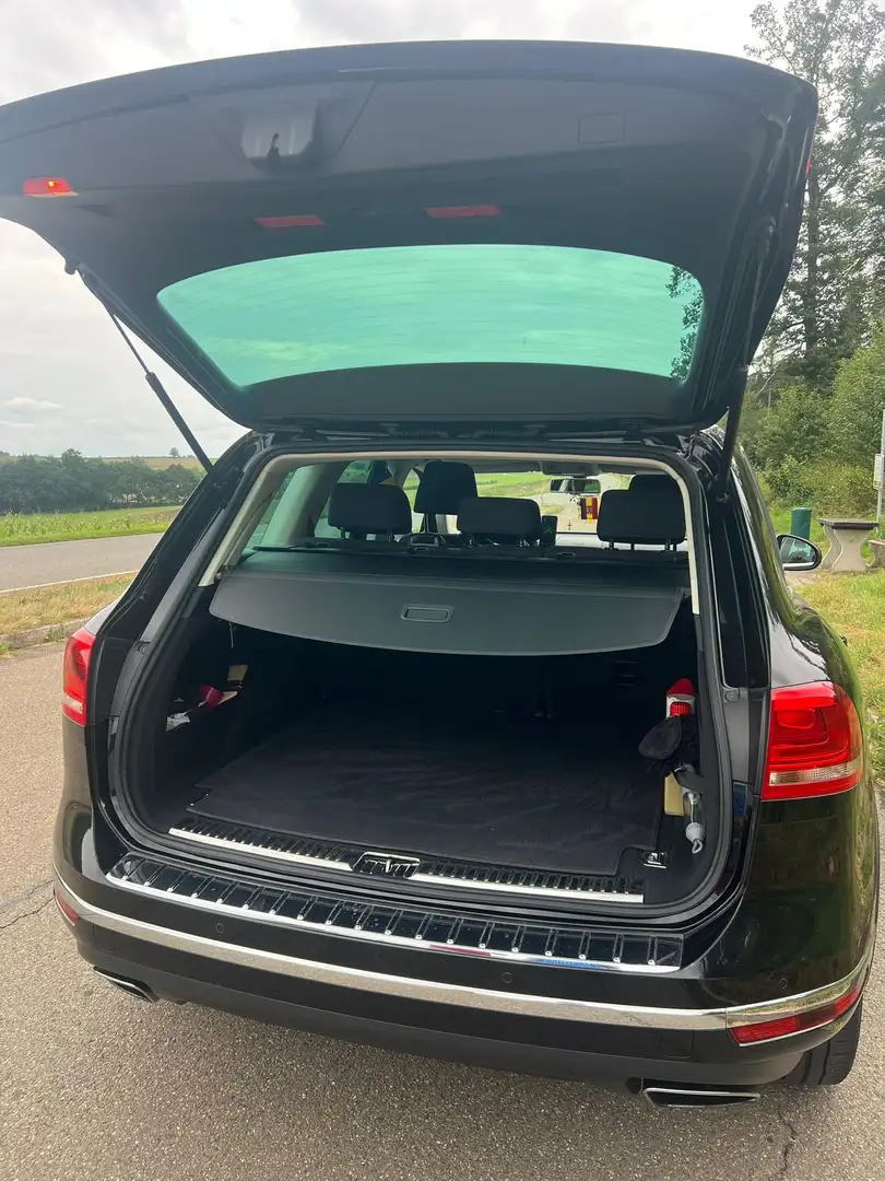 Volkswagen Touareg Touareg 3.0 V6 TDI SCR Blue Motion DPF Automatik E Czarny - 2