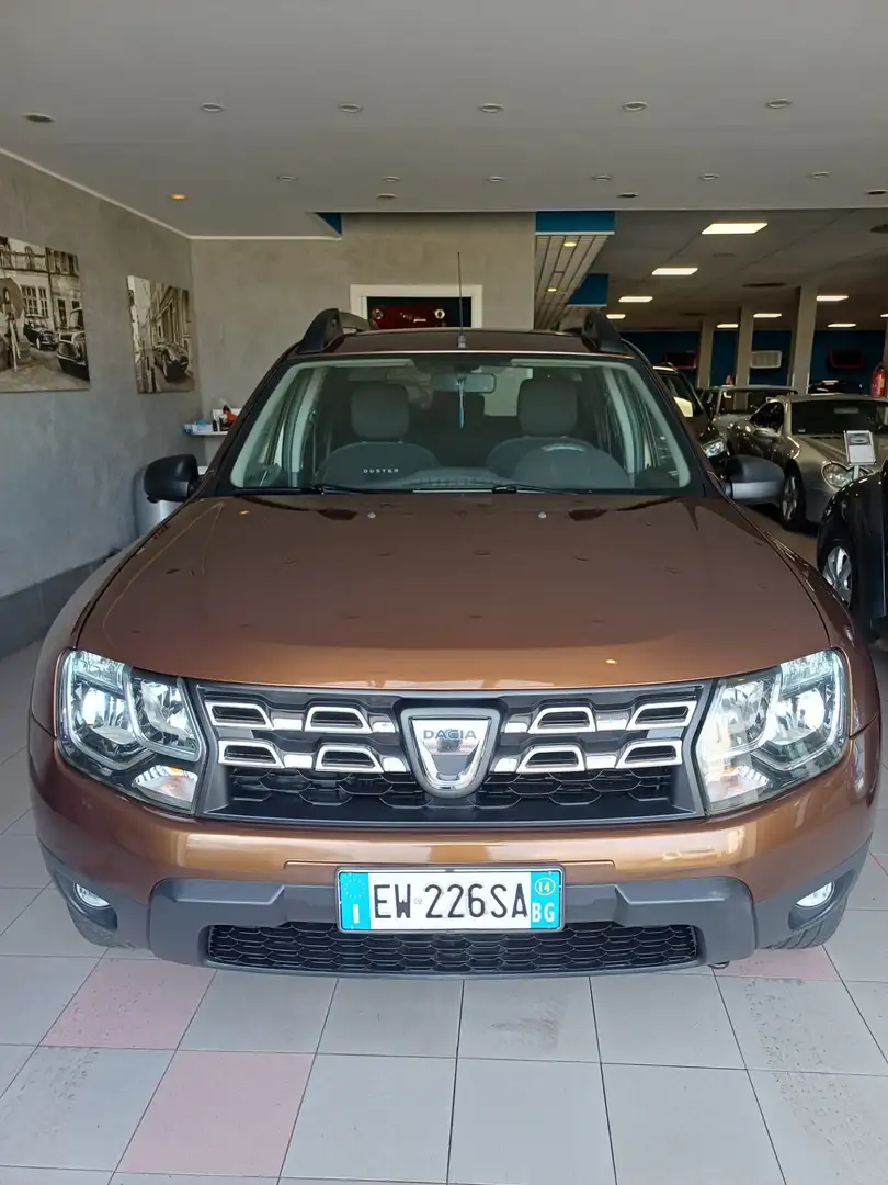 Dacia Duster 1.6 Laureate 4×2 GPL Braun - 1