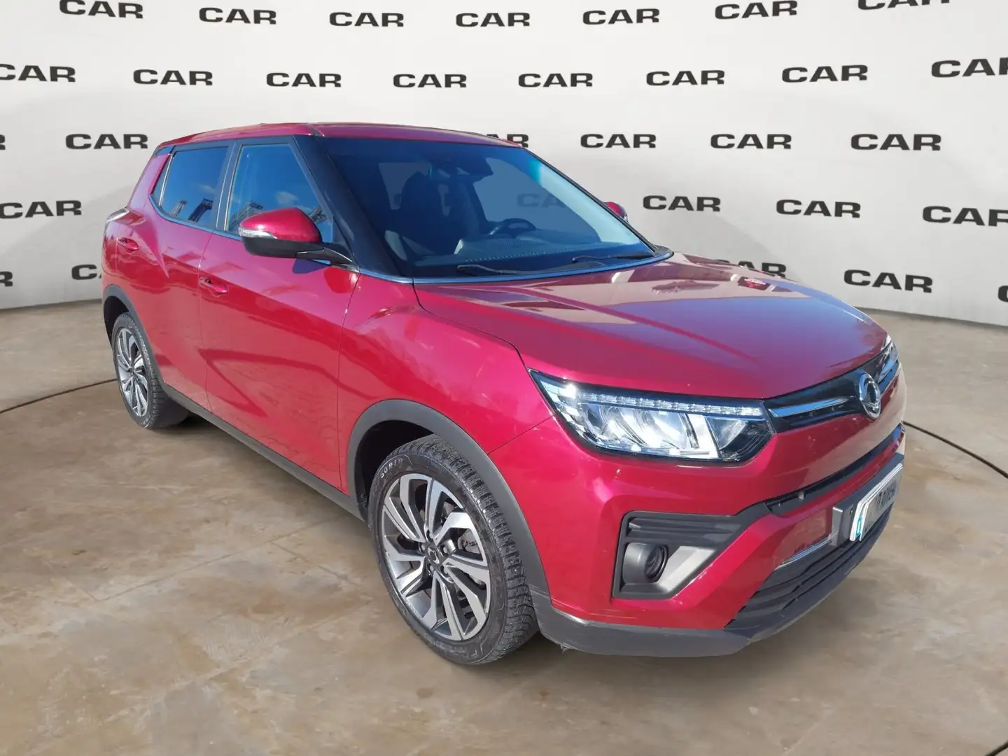 SsangYong Tivoli 1.6 diesel 2WD Exclusive Rosso - 1