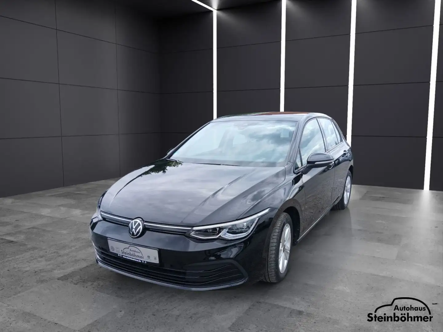 Volkswagen Golf Life 2.0TDI DSG LED NAV SHZ ACC AppCon Navi Zwart - 1