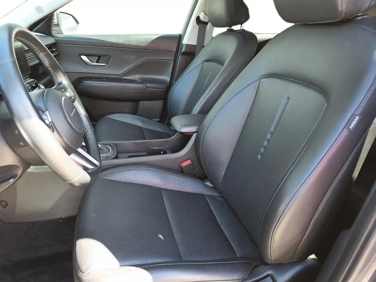Hyundai KONA photo Hyundai KONA