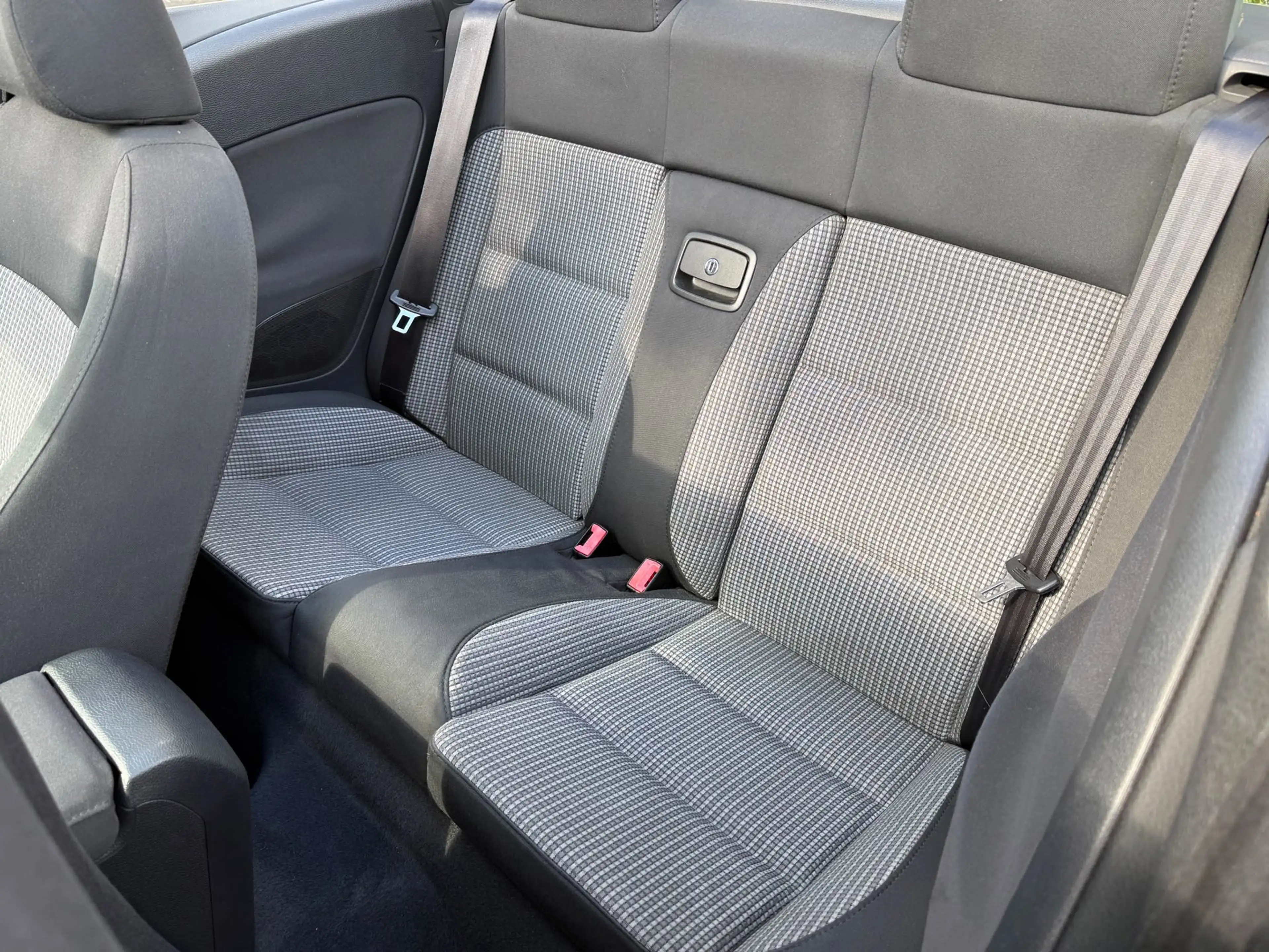 Volkswagen Eos 1.4 TSI — photo 13