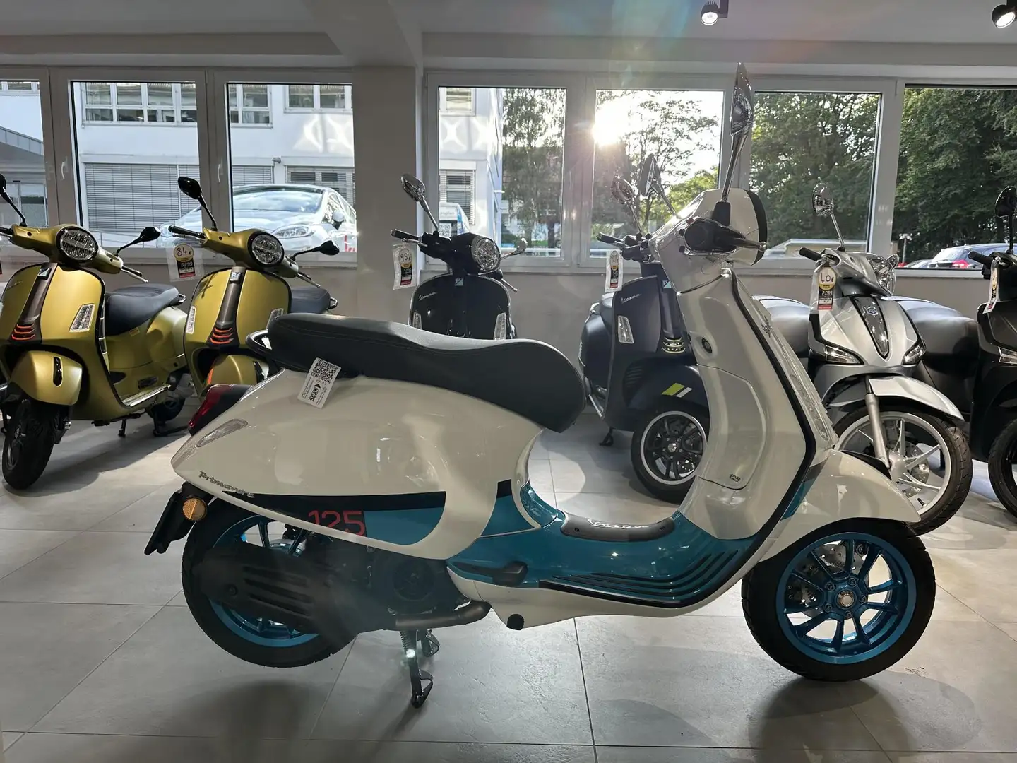 Vespa Primavera 125 E5 VIBE WHITE - 2