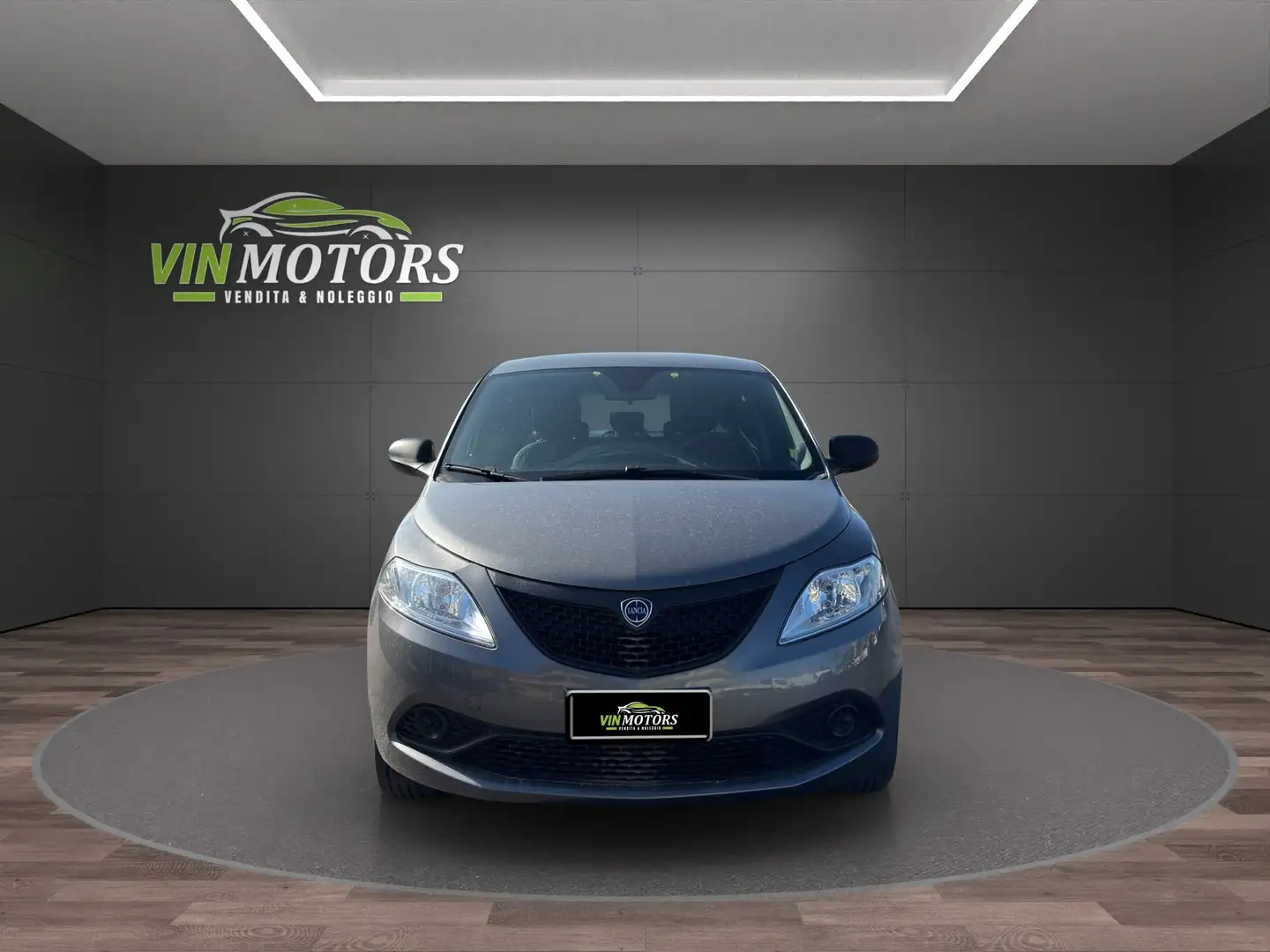 Lancia Ypsilon Ypsilon 1.2 MonogRam Gpl 69cv Gris - 1