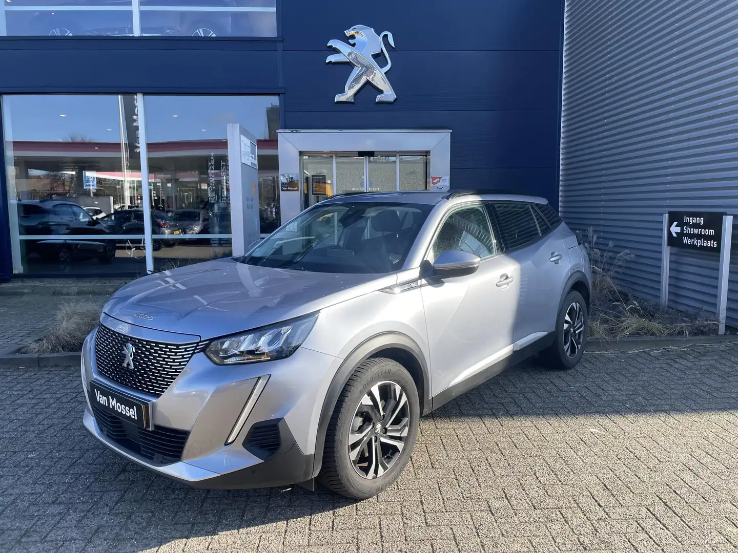 Peugeot e-2008 EV Allure 50 kWh | SPORTSTOELEN | CLIMATE CONTROL Gris - 1