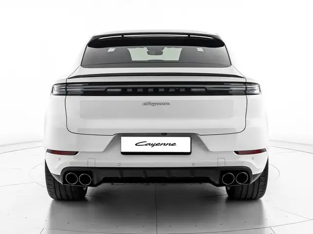 Porsche Cayenne view 5