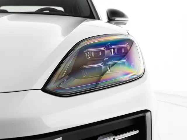 Porsche Cayenne view 9
