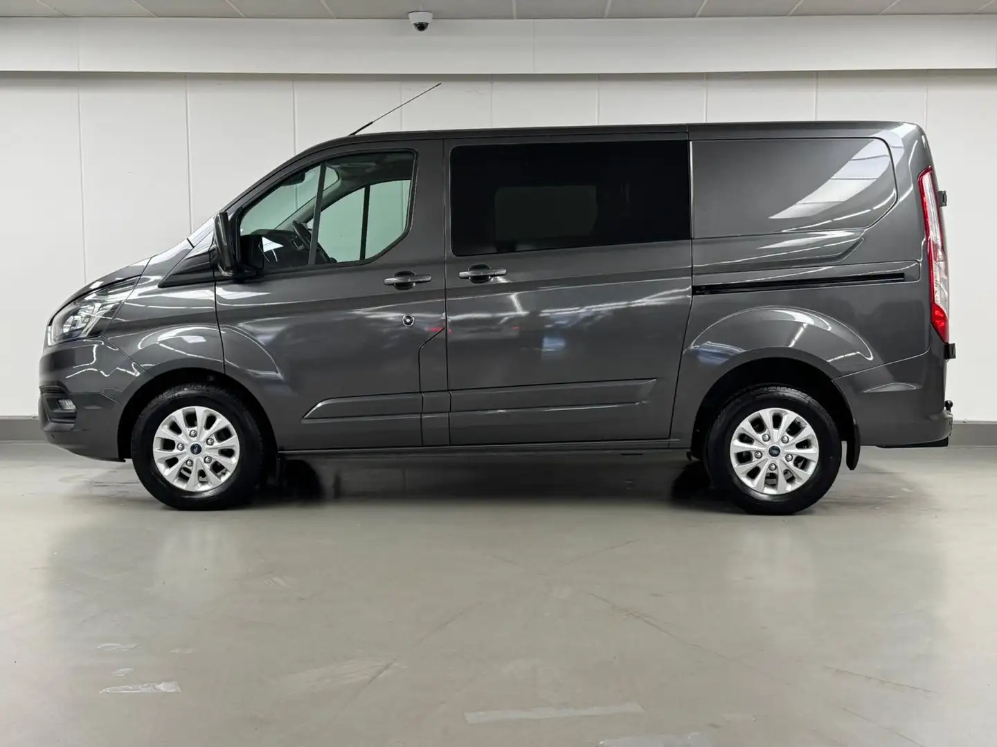 Ford Transit Custom 2.0TDCI 130CV DOUBLE CABINE 5 PLACES CAMERA GPS Grijs - 2
