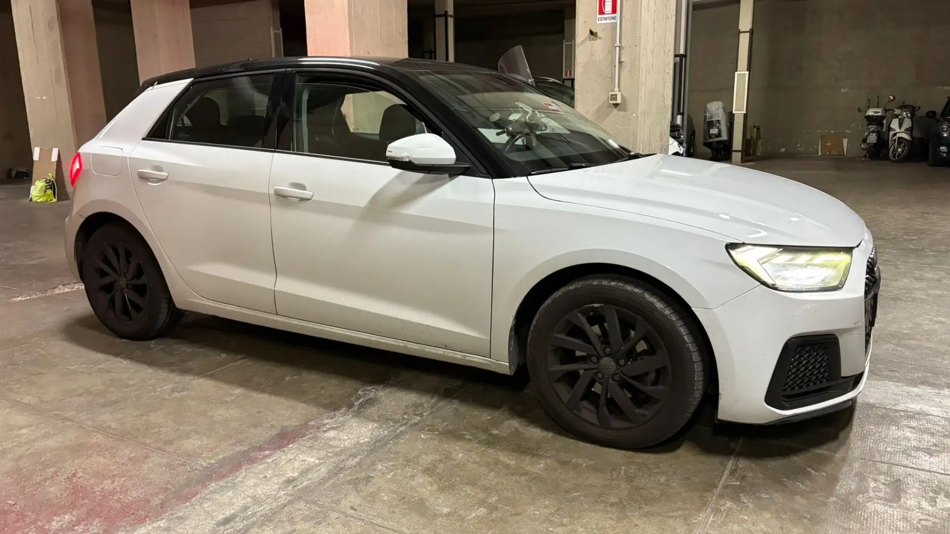 Audi A1 Sportback 30 1.0 tfsi Admired s-tronic - 2