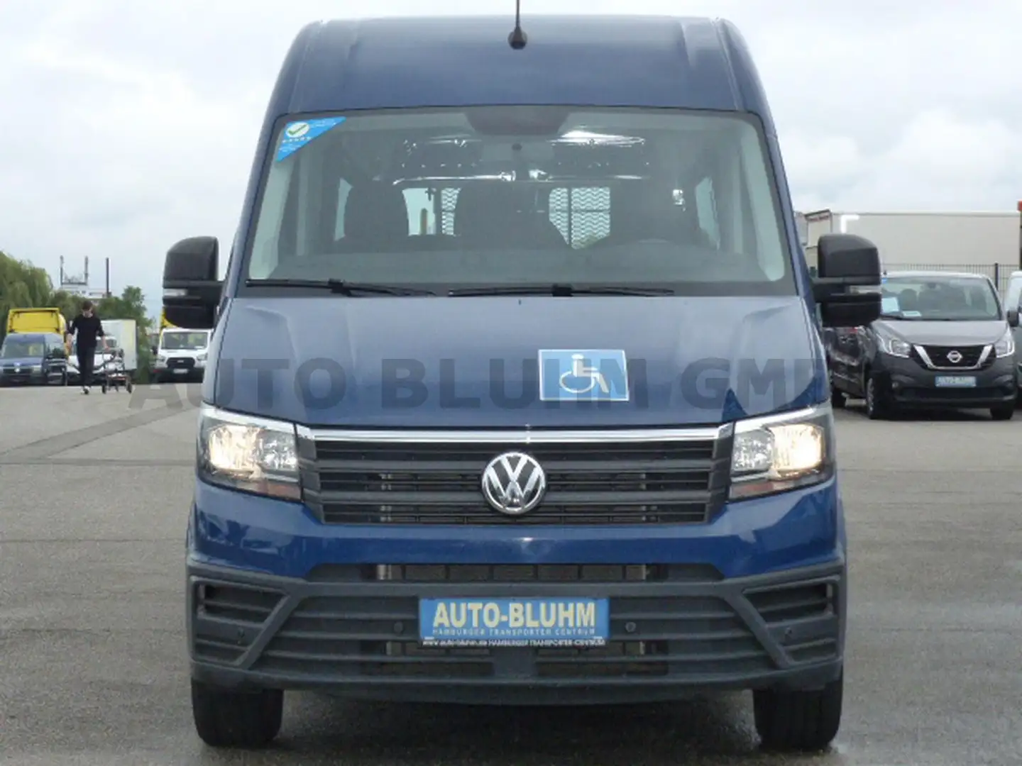 Volkswagen Crafter 35 TDI Rollstuhlbus L3H3 Lift AC Stdhzg Azul - 2
