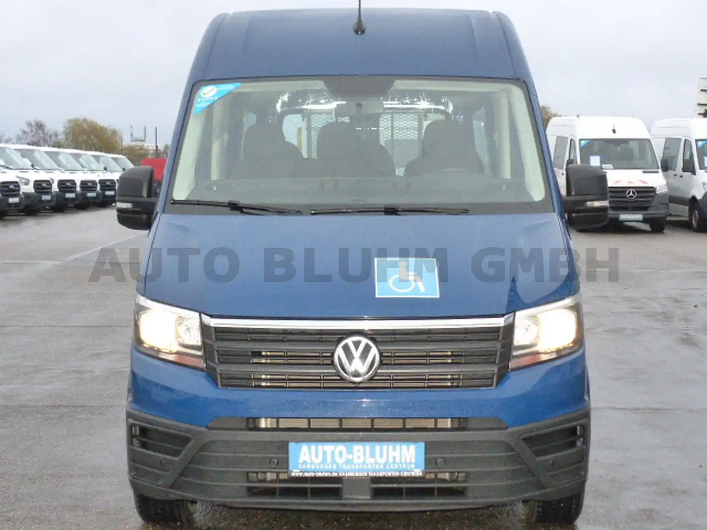 Volkswagen Crafter 35 TDI Rollstuhlbus L3H3 Lift AC Stdhzg Blau - 2