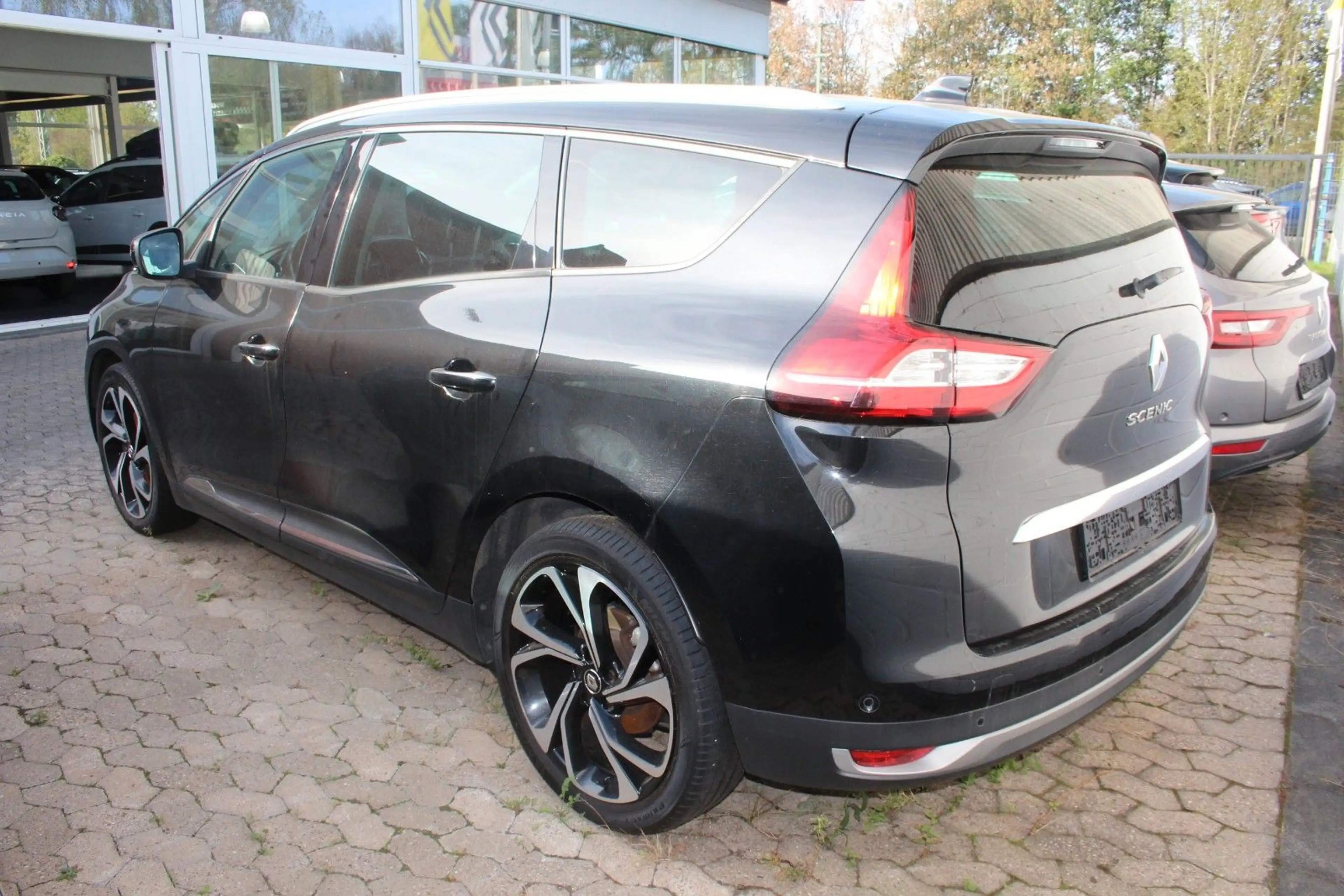 Renault Grand Scenic EXECUTIVE TCe 160 EDC 7-Sitzer — photo 4
