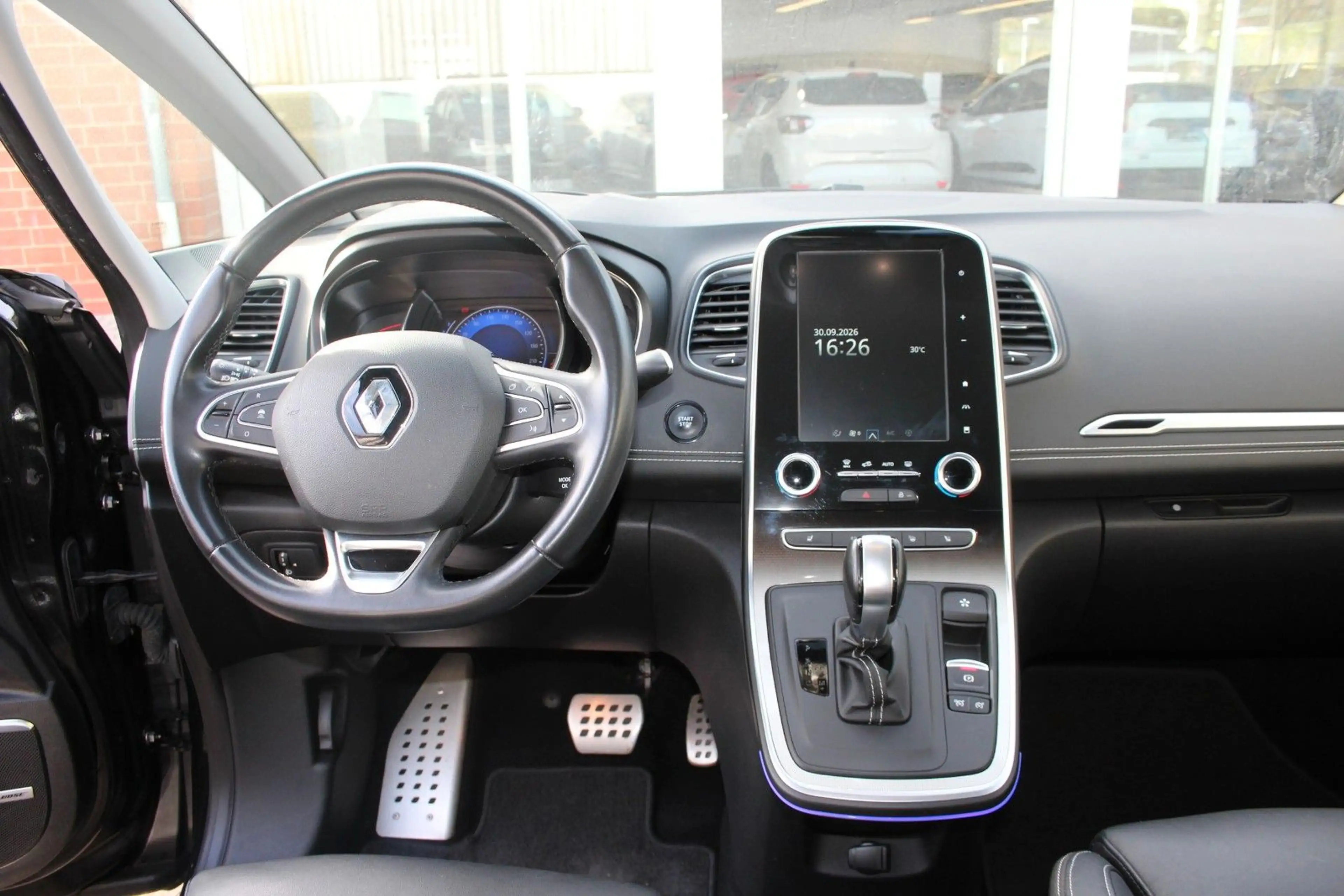 Renault Grand Scenic EXECUTIVE TCe 160 EDC 7-Sitzer — photo 6