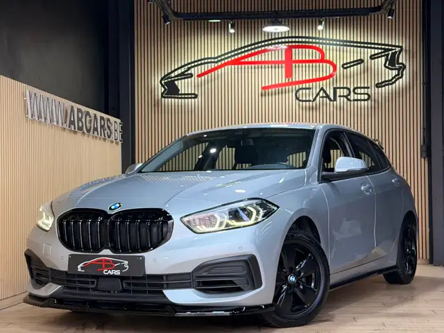 BMW 116 i * LOOK PACK M * GARANTIE 12 MOIS * 1ER PROP *