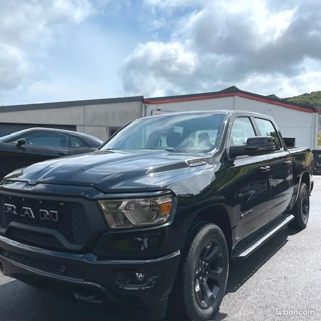 Dodge RAM 5.7 laramie sport 66500ht Noir - 2