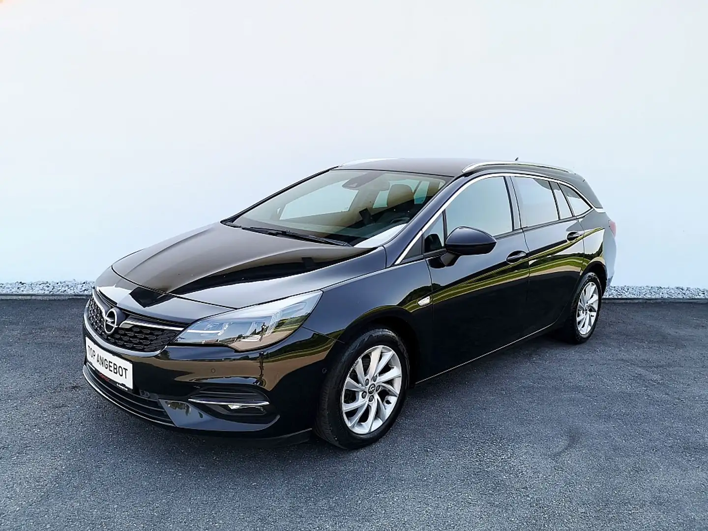 Opel Astra ST 1,5 CDTI Ultimate Aut. Černá - 1
