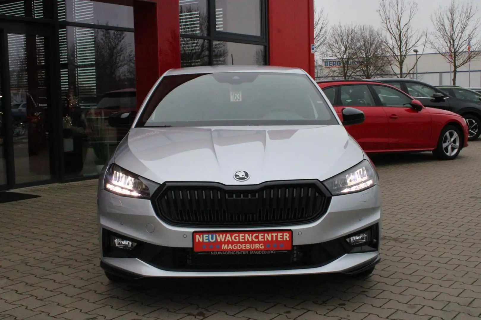 Skoda Fabia Monte Carlo1.0TSI*DSG*5J-GAR.*SHZ*ACC*VC*RFK* Silber - 2