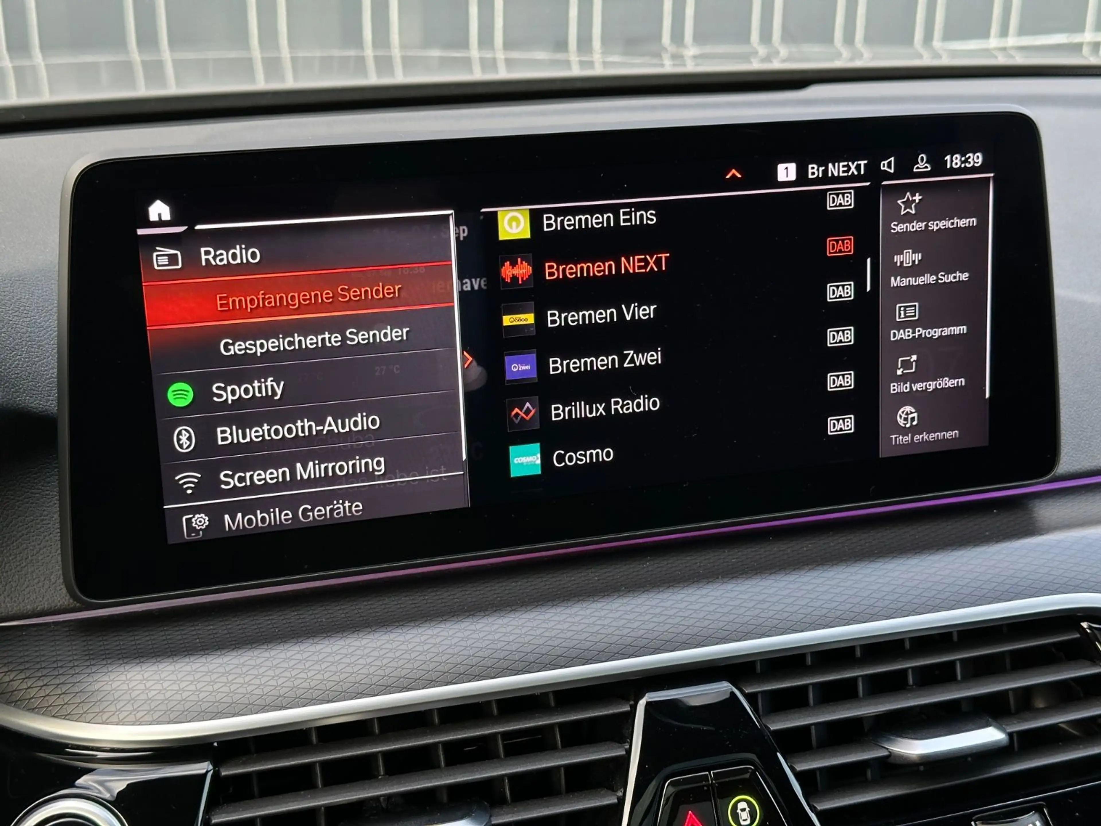 BMW 520 d T M Sport Pano Kamera AHK Head Up Harman K — photo 27