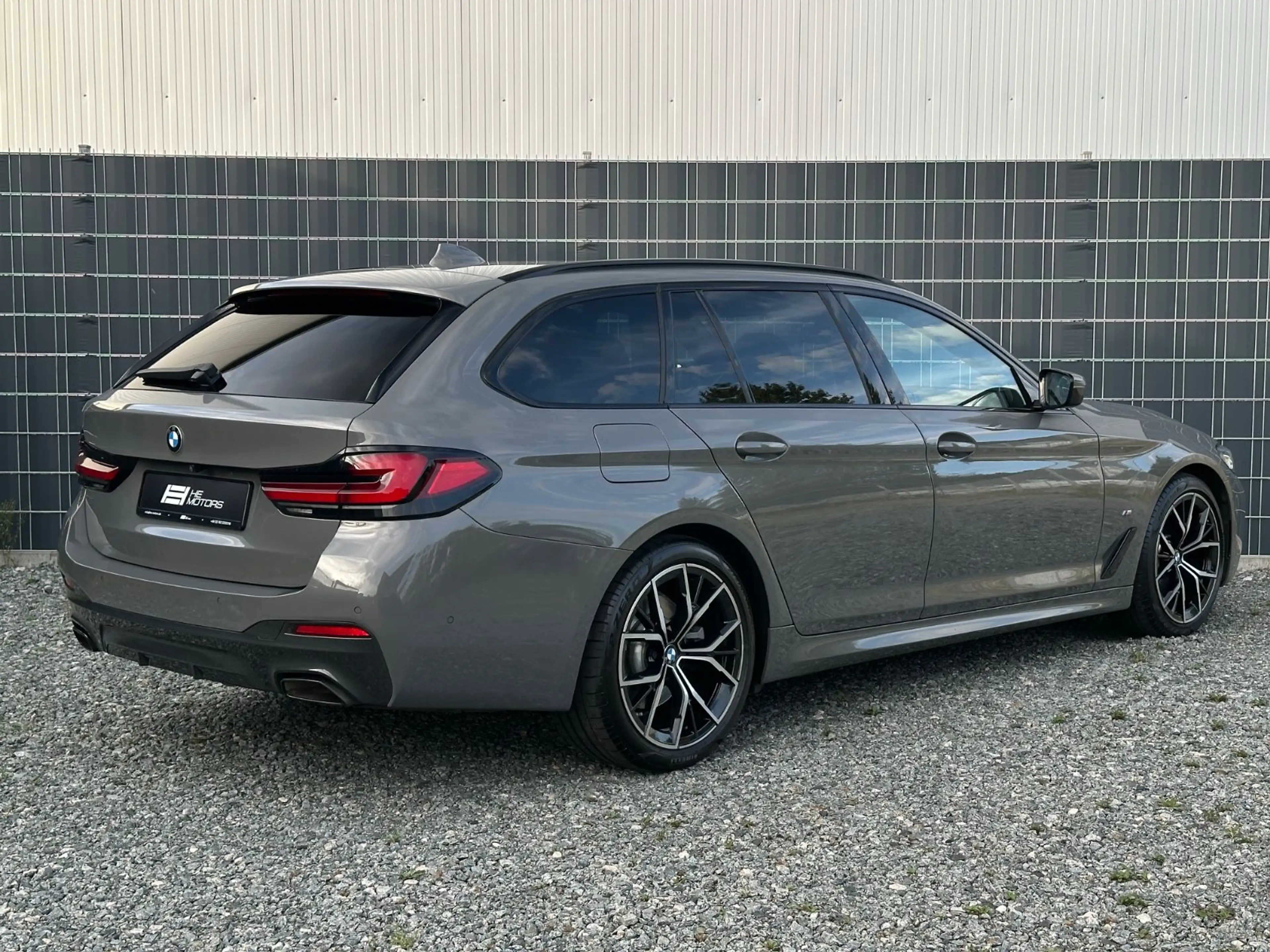 BMW 520 d T M Sport Pano Kamera AHK Head Up Harman K — photo 5