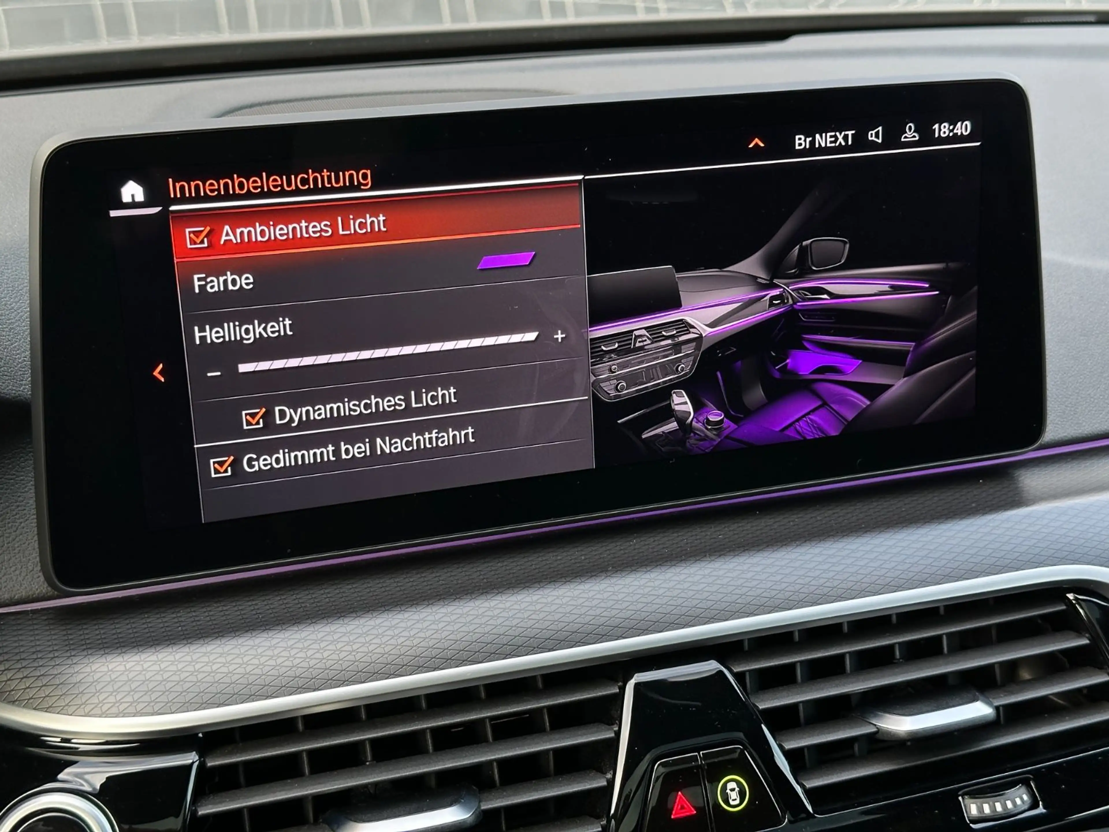 BMW 520 d T M Sport Pano Kamera AHK Head Up Harman K — photo 30