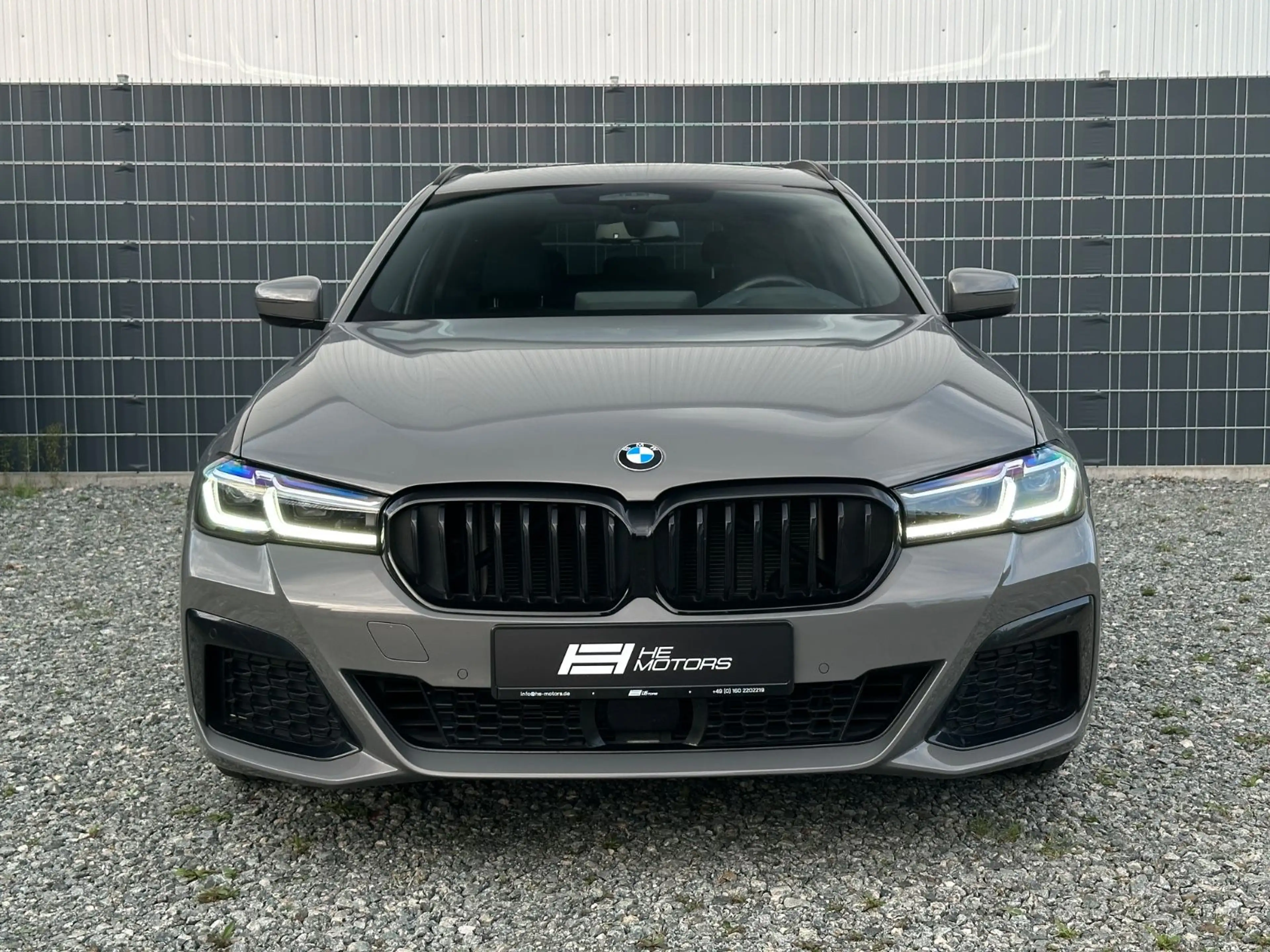 BMW 520 d T M Sport Pano Kamera AHK Head Up Harman K — photo 8