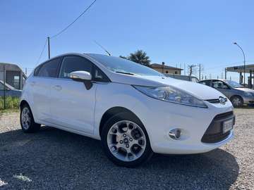 5p 1.2 16v Titanium 82cv FL