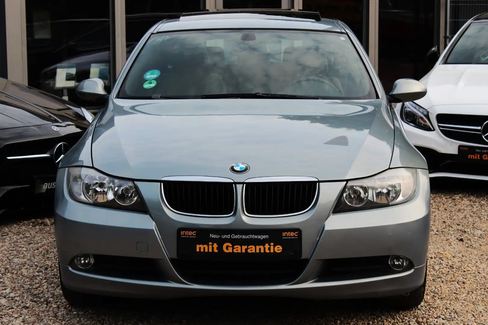 BMW 320 d Touring Aut LEDER NAVI  PANORAMA HU- 11.26 Grau - 2