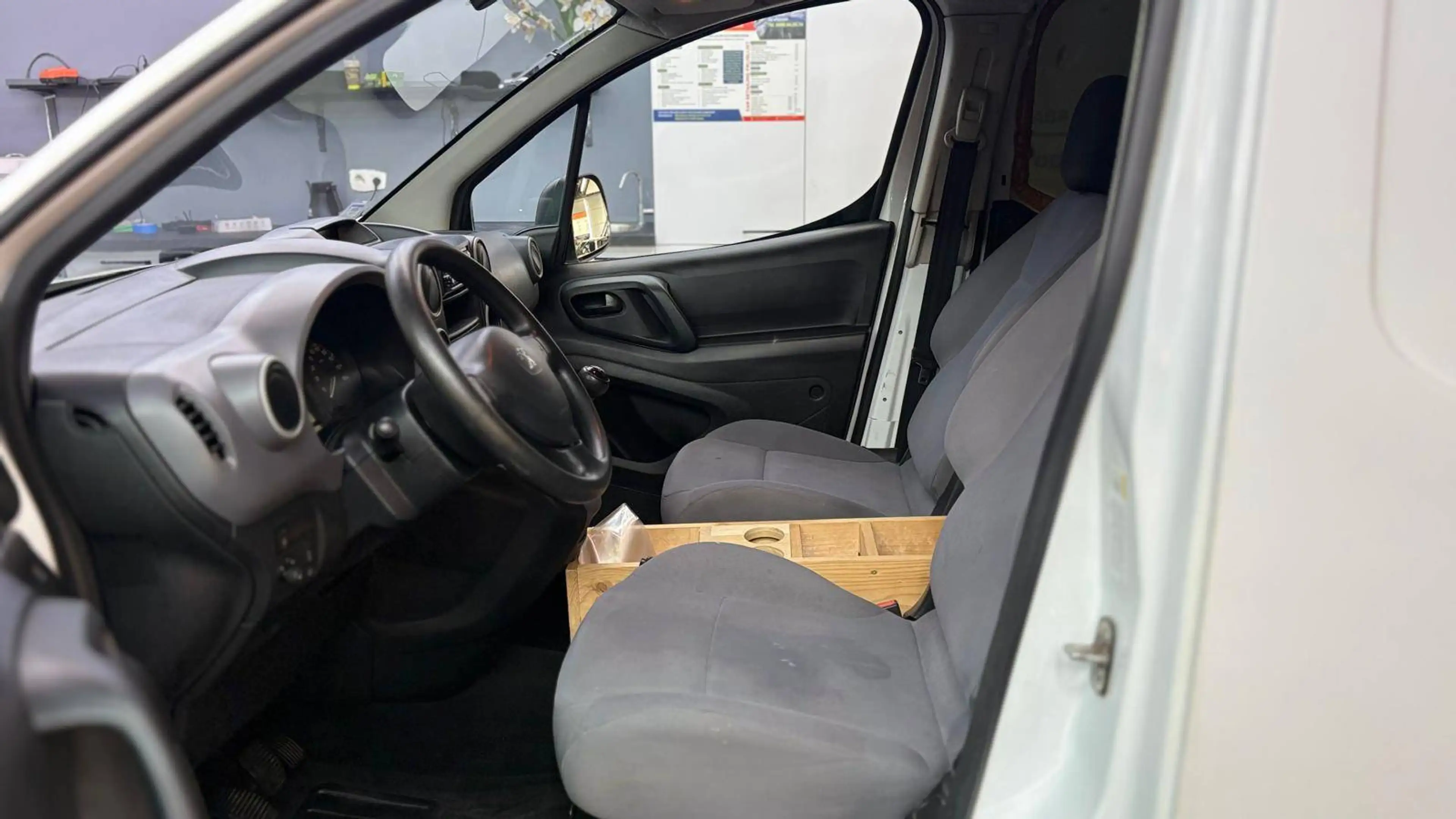 Peugeot Partner 1.6 Hdi bj. 2016 Euro 6 128.798km — photo 9