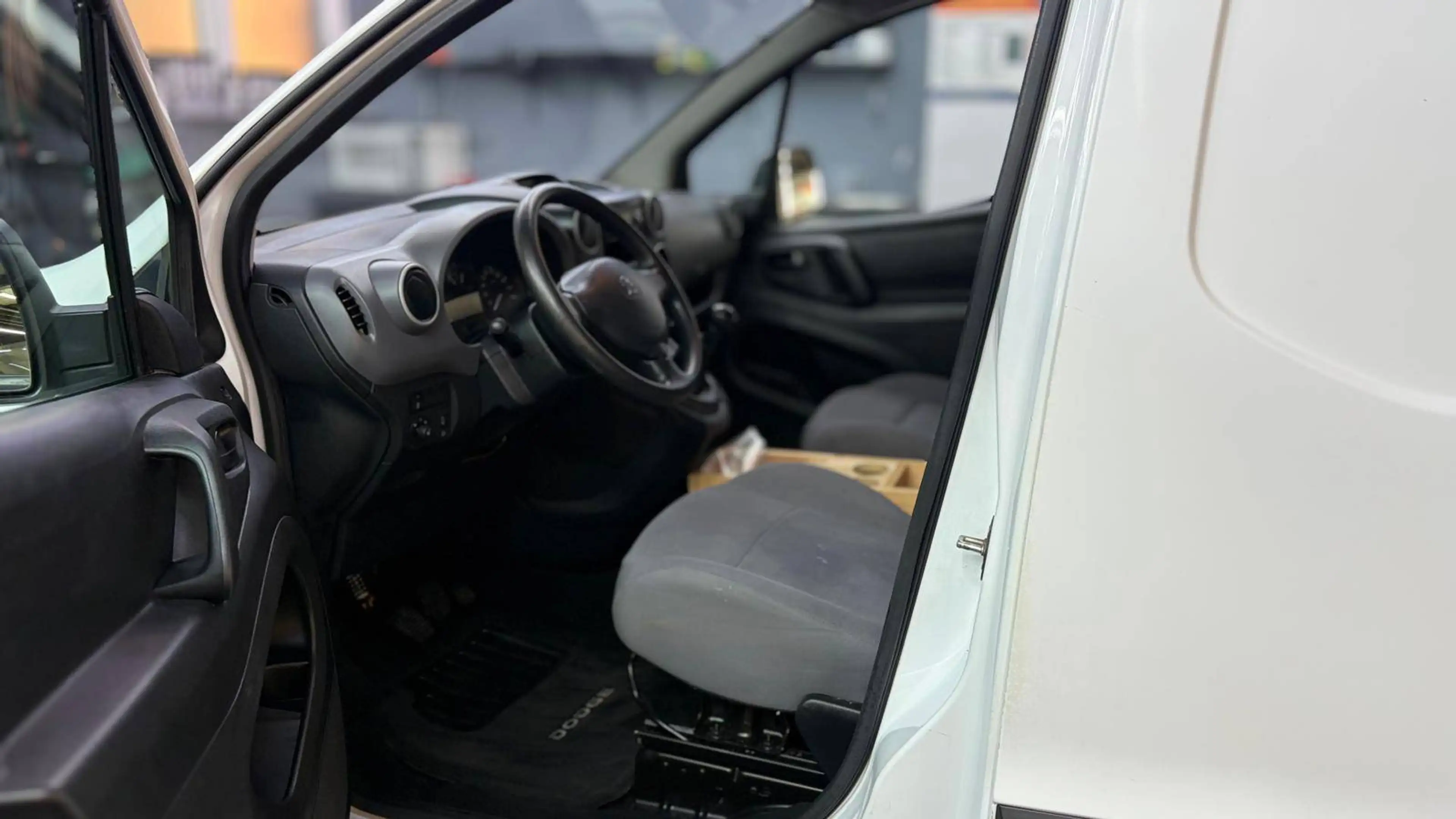 Peugeot Partner 1.6 Hdi bj. 2016 Euro 6 128.798km — photo 8