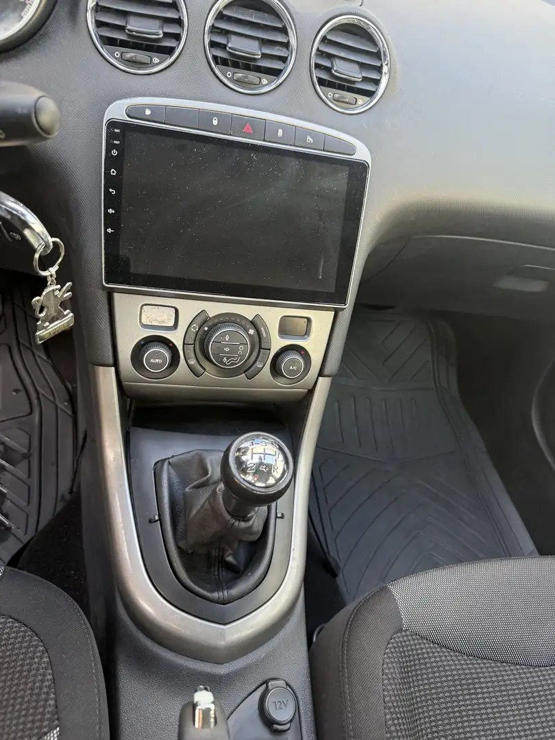 Peugeot 308 1.6HDI FAP Confort 5 vel. - 2
