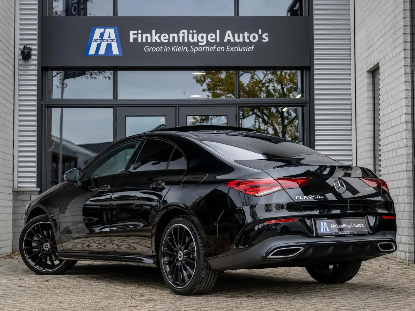 Mercedes-Benz CLA 250 e AMG-Night |Pano |Burmester |Memory |Camera | Noir - 2