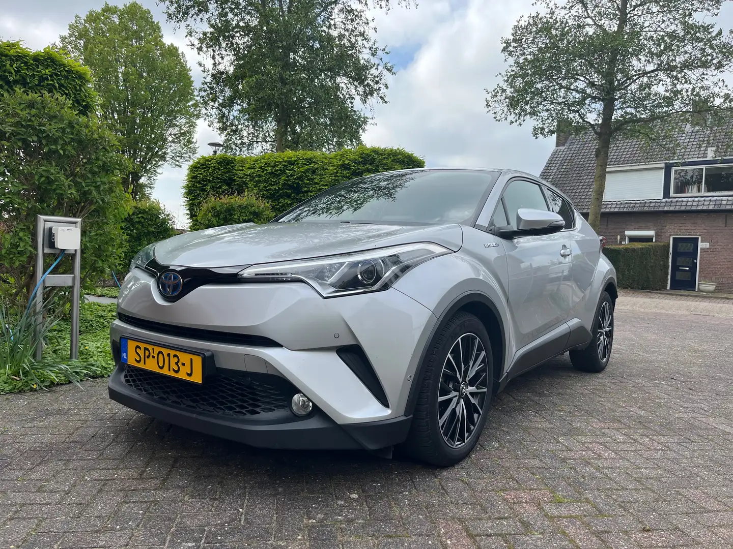 Toyota C-HR C-HR 1.8 Hybrid Executive Silver - 1