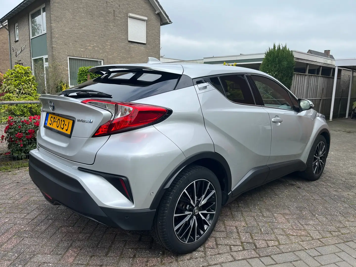 Toyota C-HR C-HR 1.8 Hybrid Executive Silver - 2