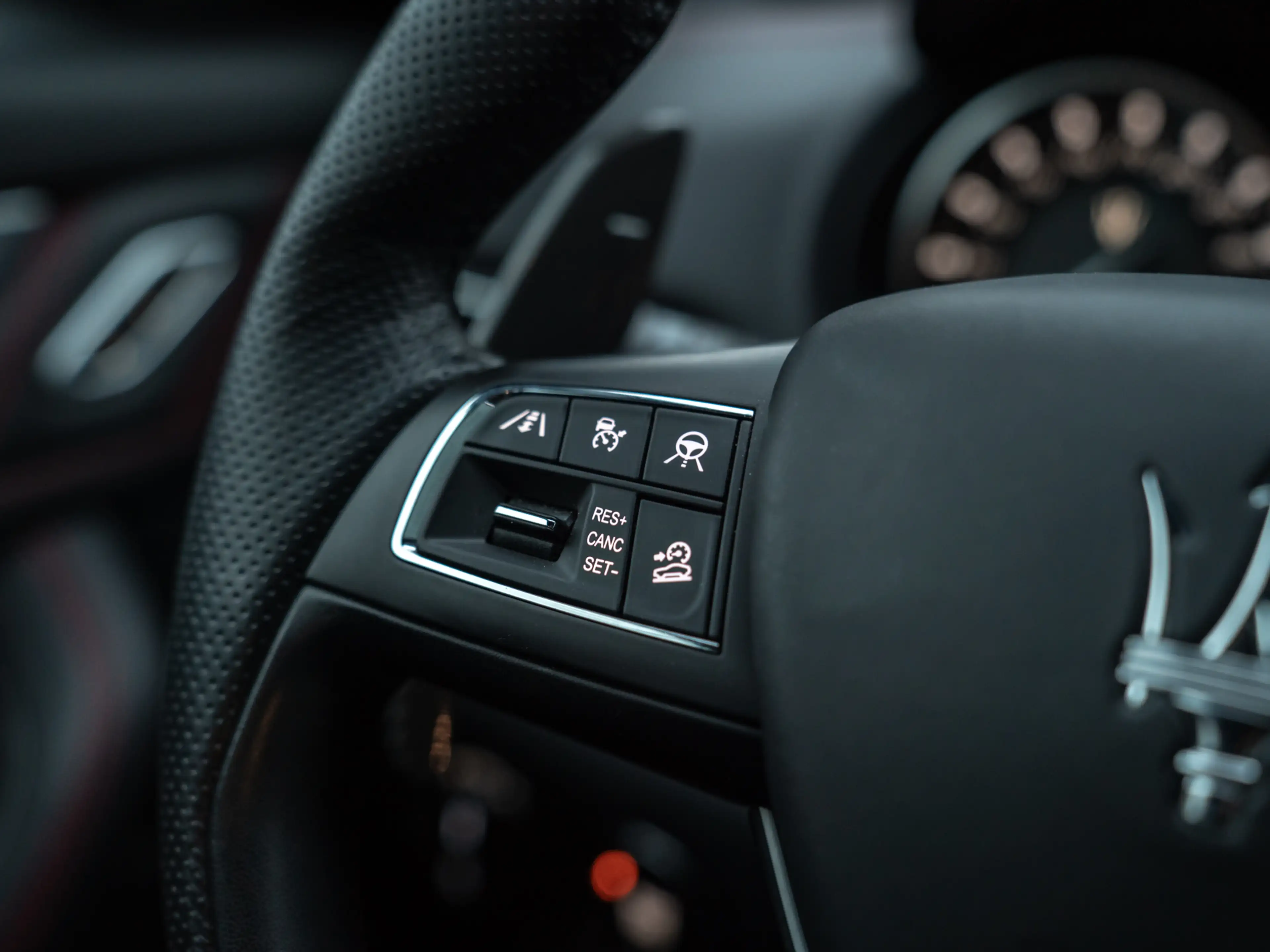 Maserati Levante 3.8 V8 Trofeo | Facelift | Pano-dak | Carbon | Sto — photo 33