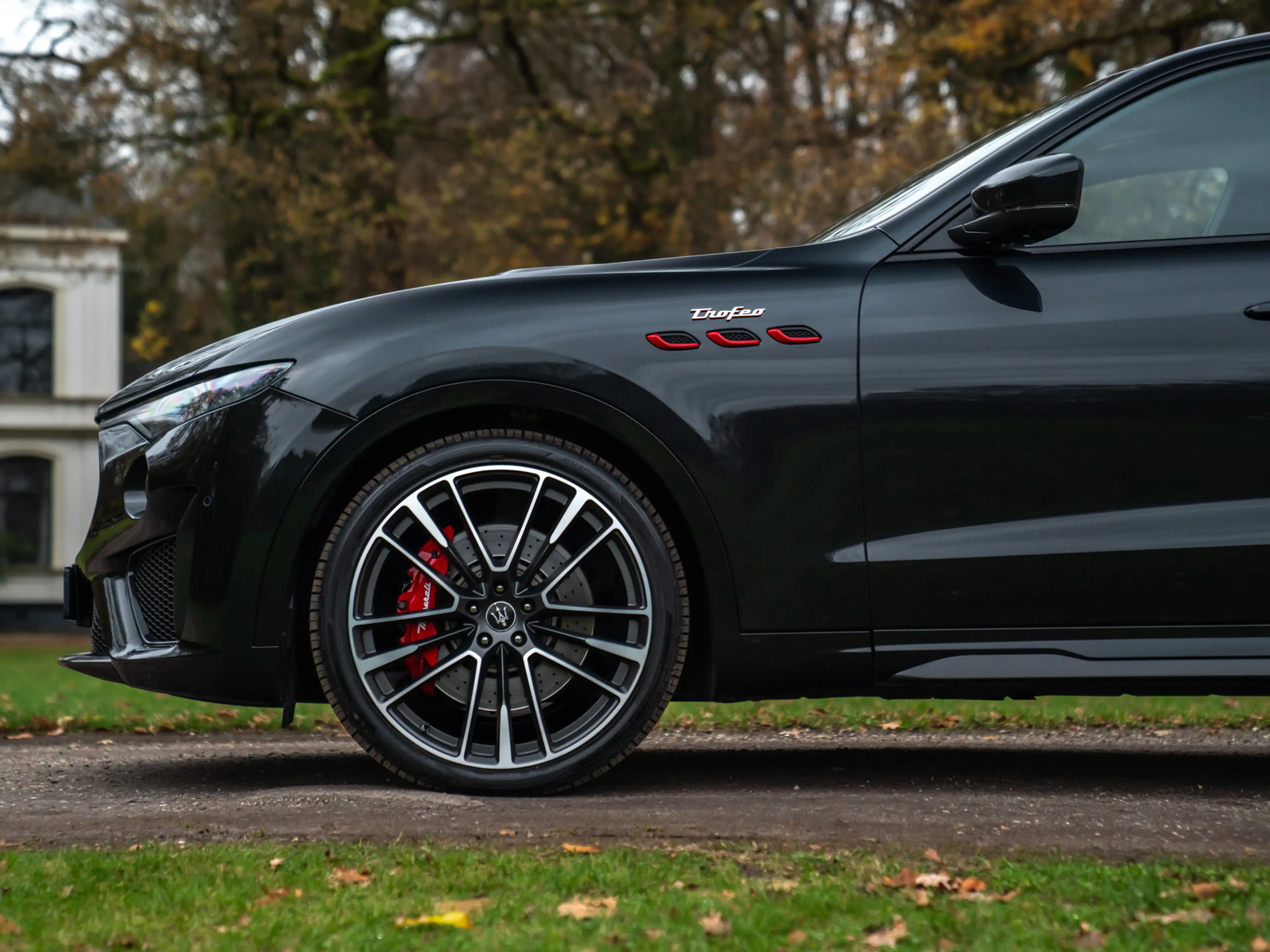 Maserati Levante 3.8 V8 Trofeo | Facelift | Pano-dak | Carbon | Sto — photo 4