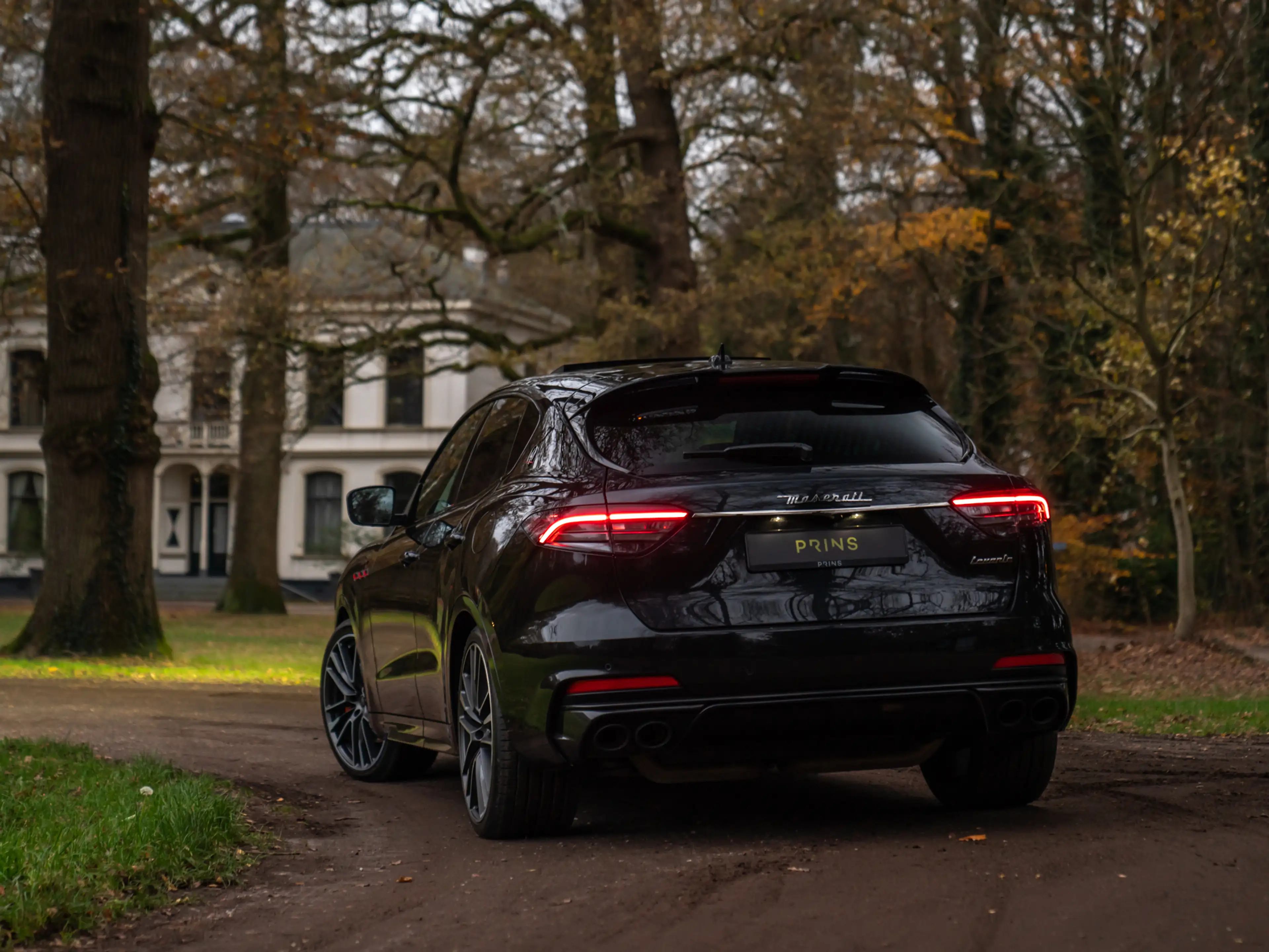 Maserati Levante 3.8 V8 Trofeo | Facelift | Pano-dak | Carbon | Sto — photo 22