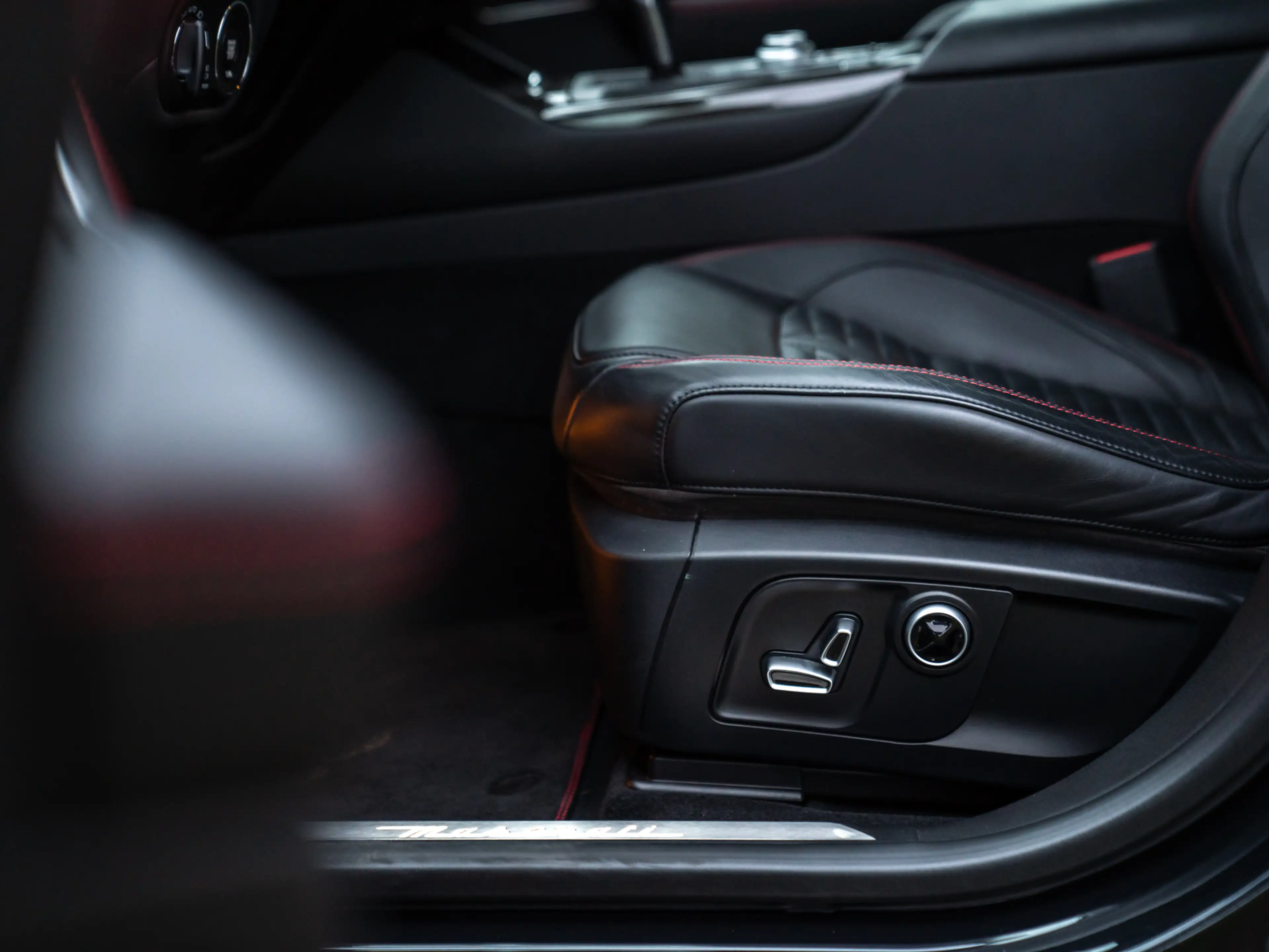 Maserati Levante 3.8 V8 Trofeo | Facelift | Pano-dak | Carbon | Sto — photo 30
