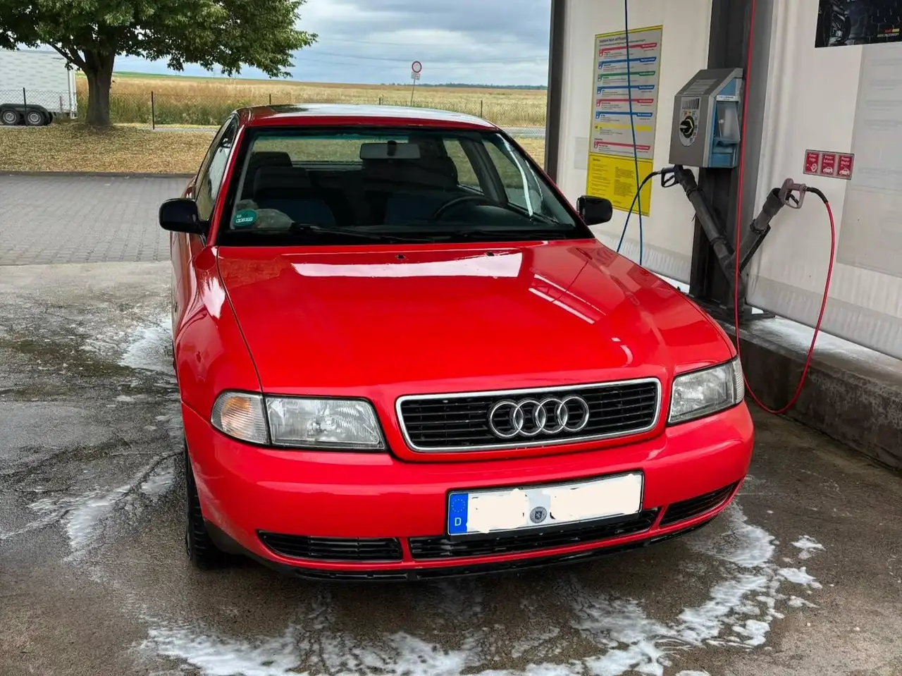 Audi A4 1.8, foto 1