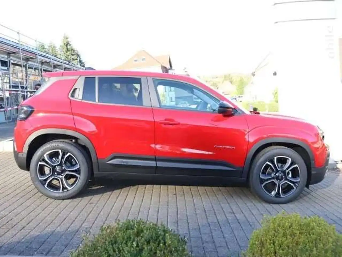 Jeep Avenger Summit 1.2 Rood - 2