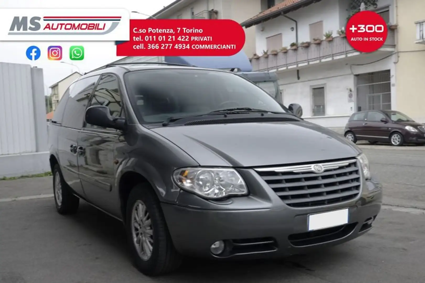 Chrysler Voyager Voyager 2.8 CRD cat LX Auto 7Posti Szary - 1